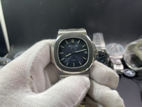 Exclusive customization Patek Philippe 5711/1A-010 Blue Tiffany & Co. Nautilus - Image 3