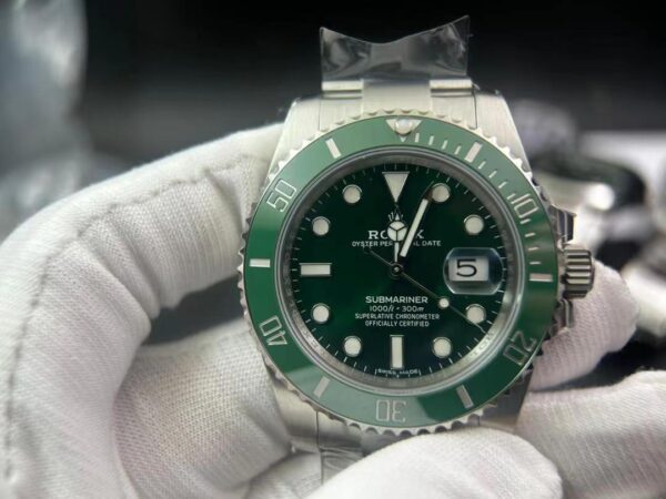 V5 version Submariner 116610 LV Green Ceramic Clean Factory 1:1 Best Edition 904L SS Case and Bracelet VR3135