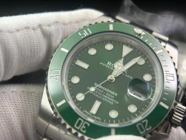 V5 version Submariner 116610 LV Green Ceramic Clean Factory 1:1 Best Edition 904L SS Case and Bracelet VR3135 - Image 5