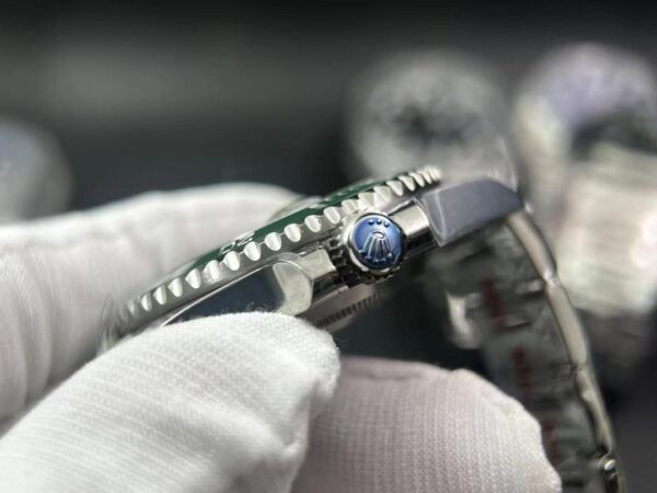 V5 version Submariner 116610 LV Green Ceramic Clean Factory 1:1 Best Edition 904L SS Case and Bracelet VR3135 - Image 7