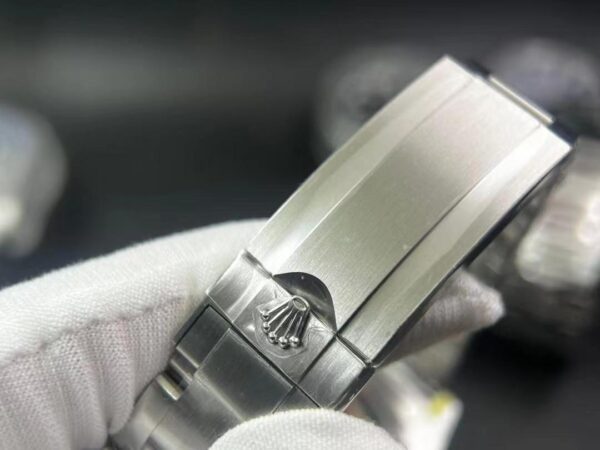 V5 version Submariner 116610 LV Green Ceramic Clean Factory 1:1 Best Edition 904L SS Case and Bracelet VR3135 - Image 9
