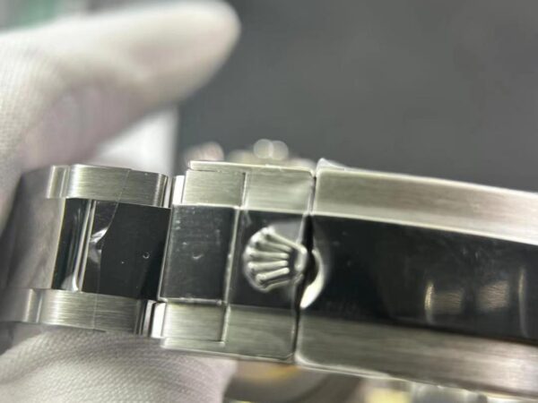 Daytona 116500 Clean Factory 1:1 Best Edition 904L SS Case and Bracelet Black Dial SA4130 V3 version - Image 8
