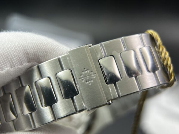 Nautilus 5712 PPF SS 1:1 Best Edition Blue Dial on SS Bracelet A240 Super Clone - Image 9