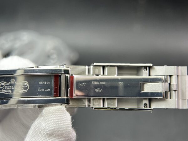 Daytona 116520 Clean Factory 1:1 Best Edition 904L SS Case and Bracelet Black Dial SA4130 - Image 8