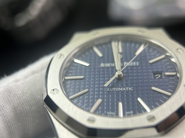 Royal Oak 41mm 15400 SS APS Factory 1:1 Best Edition Blue Textured Dial on SS Bracelet A3120 - Image 5