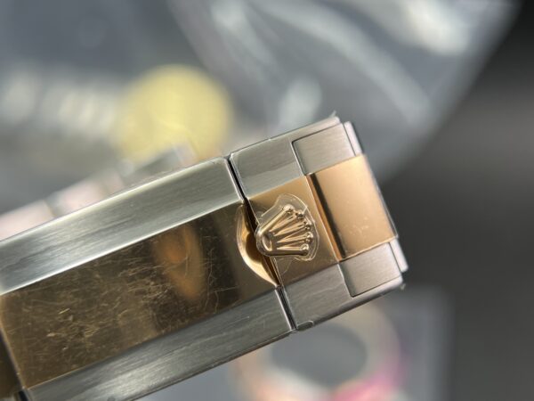 GMT-Master II 126711 CHNR Black/Brown Ceramic Clean Factory Best Edition on SS/RG Bracelet DD3285 V3 version - Image 12