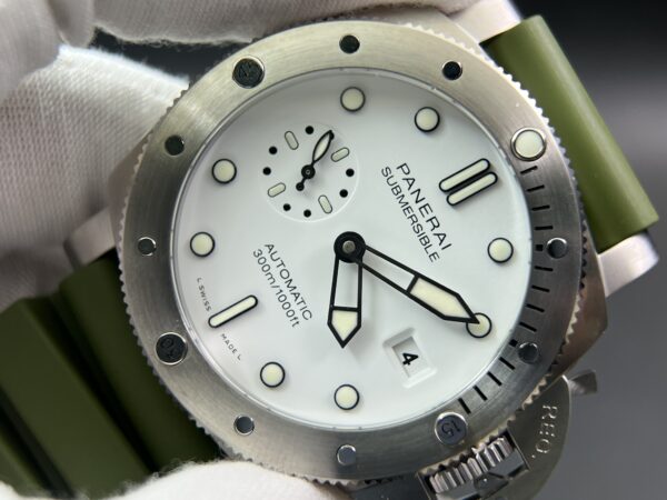 PAM1226 TTF 1:1 Best Edition White Dial on Rubber Strap P9010 - Image 3