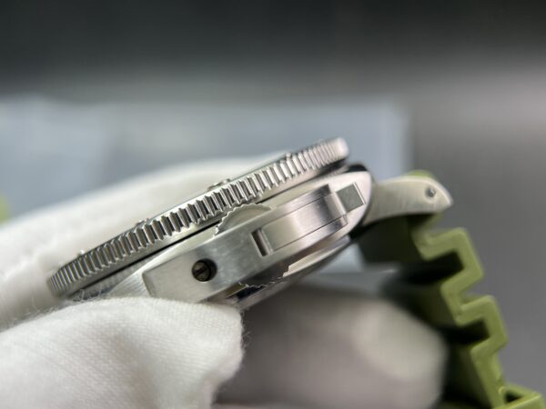PAM1226 TTF 1:1 Best Edition White Dial on Rubber Strap P9010 - Image 9