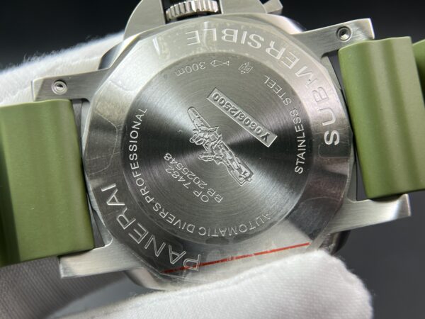 PAM1226 TTF 1:1 Best Edition White Dial on Rubber Strap P9010 - Image 10