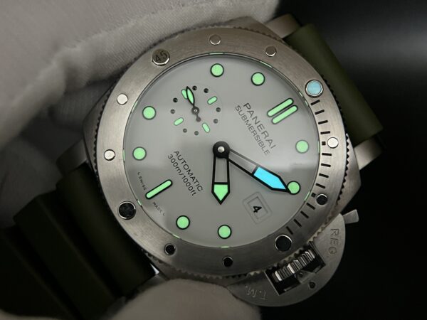 PAM1226 TTF 1:1 Best Edition White Dial on Rubber Strap P9010 - Image 8