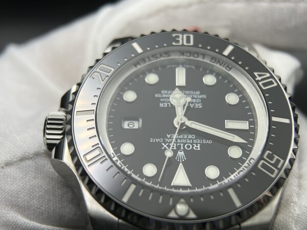 Sea-Dweller 136660 C+factory 1:1 Best Edition 904L SS Case Black Dail and Bracelet VR3235 - Image 8