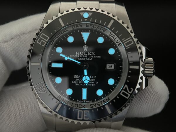 Sea-Dweller 136660 C+factory 1:1 Best Edition 904L SS Case Black Dail and Bracelet VR3235 - Image 9