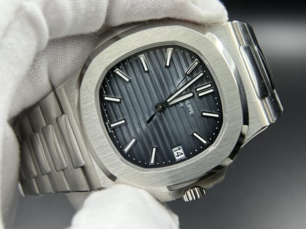 Nautilus 5711/1A 3KF 1:1 Best Edition Blue Textured Dial on SS Bracelet A324 Super Clone V2 - Image 4