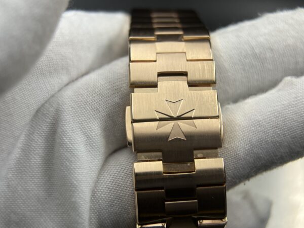 272 grams Overseas 4500V Tungsten shell Case Blue Dial on RG Bracelet A5100 - Image 11