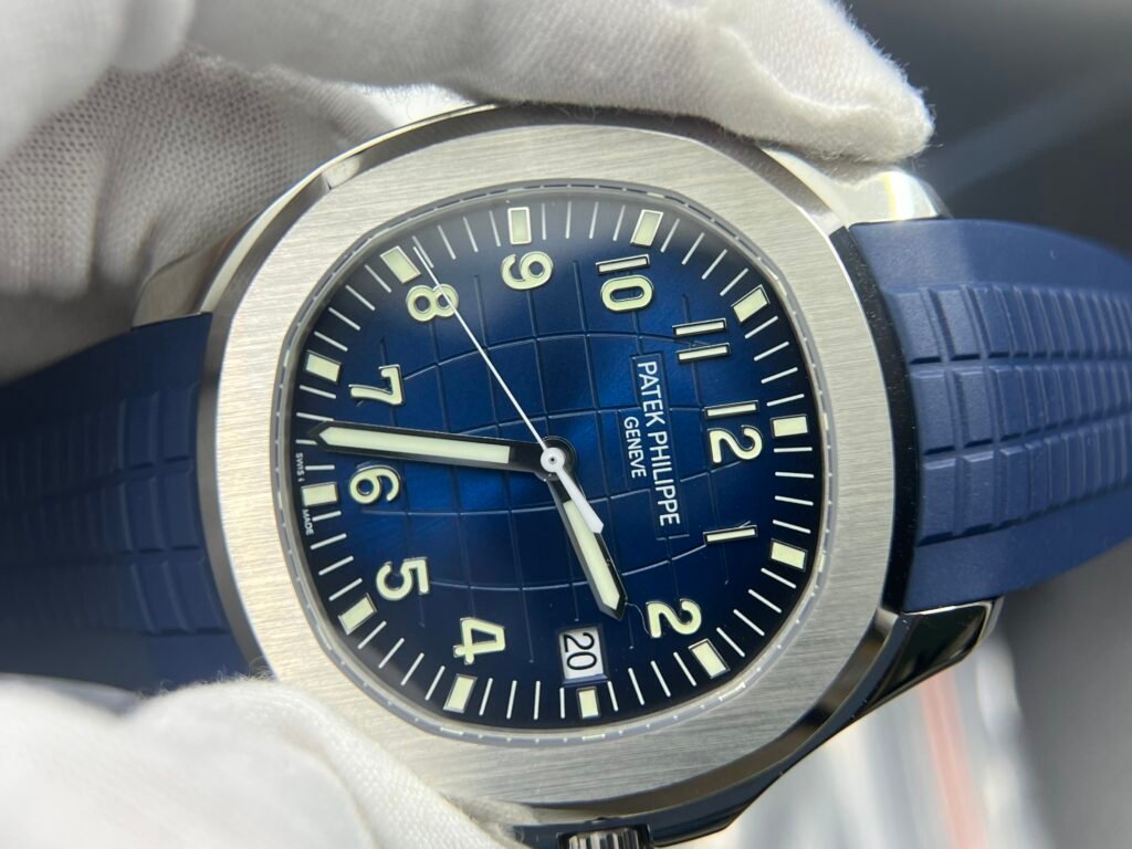 Aquanaut 5168 SS 3KF 1:1 Best Edition Blue Dial on Blue Rubber Strap ...