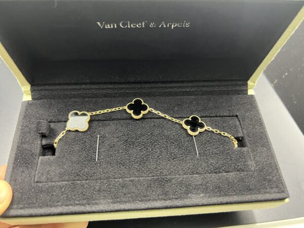 Vintage Alhambra bracelet, 5 motifs 18K yellow gold, Onyx - Image 3