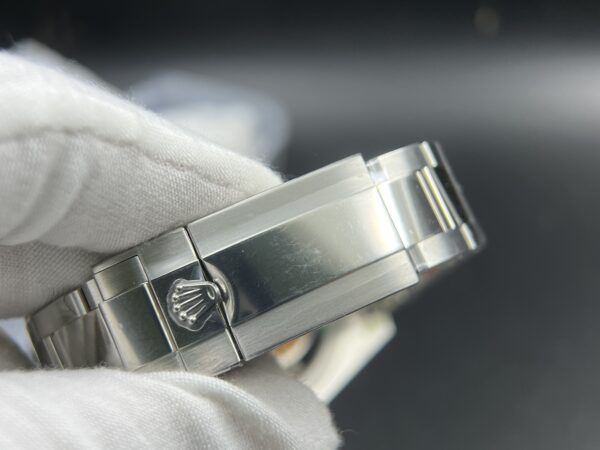 GMT-Master II 126710GRNR Black/gray Ceramic 904L Steel Clean Factory Best Edition on Jubilee and oyster Bracelet DD3285 V3 version - Image 16