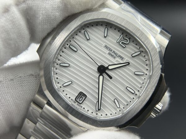 Nautilus 7118 Ladies SS 3KF 1:1 Best Edition White Dial on SS Bracelet 324CS