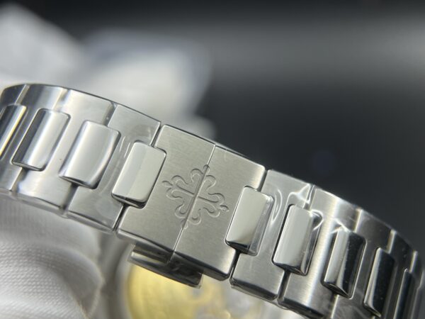 Nautilus 7118 Ladies SS 3KF 1:1 Best Edition White Dial on SS Bracelet 324CS - Image 16
