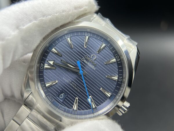 Aqua Terra 150M Master VSF 1:1 Best Edition Summer Blue Dial on SS Bracelet A8900 Super Clone - Image 3