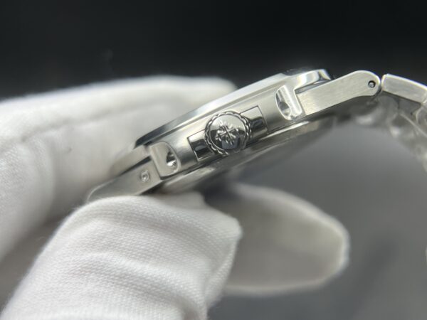 Nautilus 5712 PPF SS 1:1 upgrade Blue Dial and Moon and hands engraving movement font - Image 17