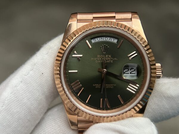 DayDate 228235 40mm QF 1:1 Green Dial Roman Markers wrap 18K rose gold(heavy version) - Image 4