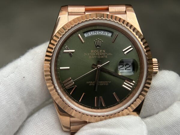 DayDate 228235 40mm QF 1:1 Green Dial Roman Markers wrap 18K rose gold(heavy version) - Image 9