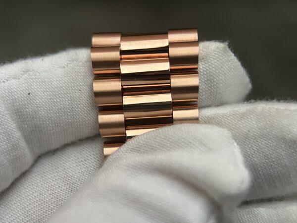 DayDate 228235 40mm QF 1:1 Green Dial Roman Markers wrap 18K rose gold(heavy version) - Image 14