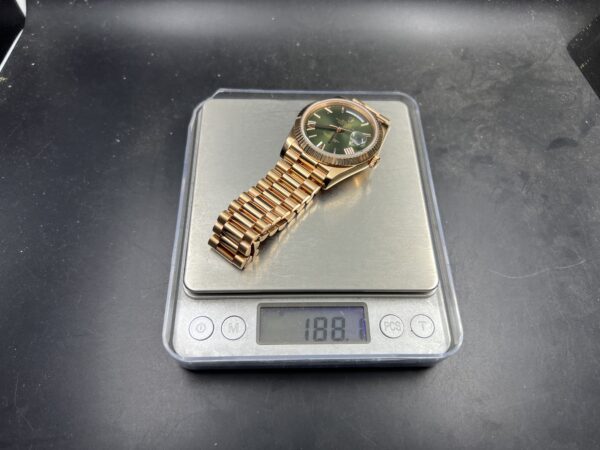 DayDate 228235 40mm QF 1:1 Green Dial Roman Markers wrap 18K rose gold(heavy version) - Image 2