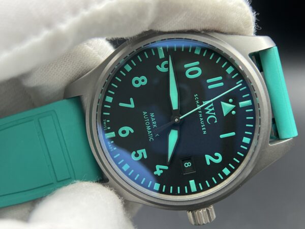 IWC Unveils New 40mm Pilot’s Watch IW328210-M+ factory - Image 5