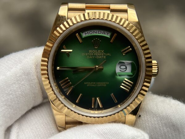 DayDate 228238 40mm QF 1:1  Green Gradient Dial Markers wrap 18K  gold(heavy version) - Image 9