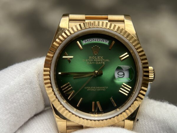 DayDate 228238 40mm QF 1:1  Green Gradient Dial Markers wrap 18K  gold(heavy version) - Image 8
