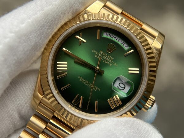 DayDate 228238 40mm QF 1:1  Green Gradient Dial Markers wrap 18K  gold(heavy version) - Image 4