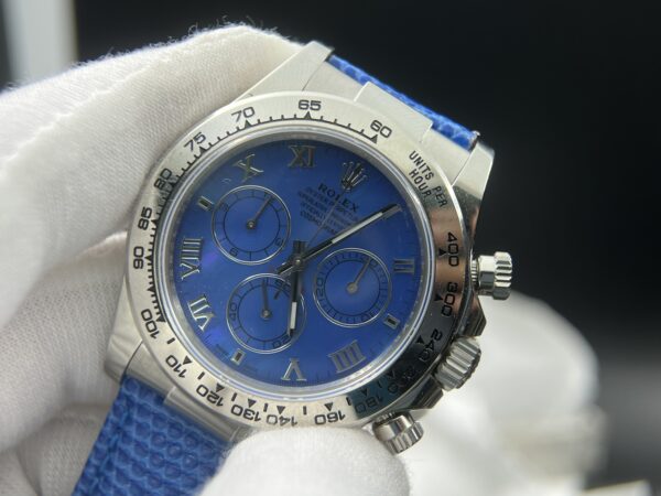 Daytona 116519 Best Edition Blue Dial with Roman Markers and Blue crocodile skin SA4130